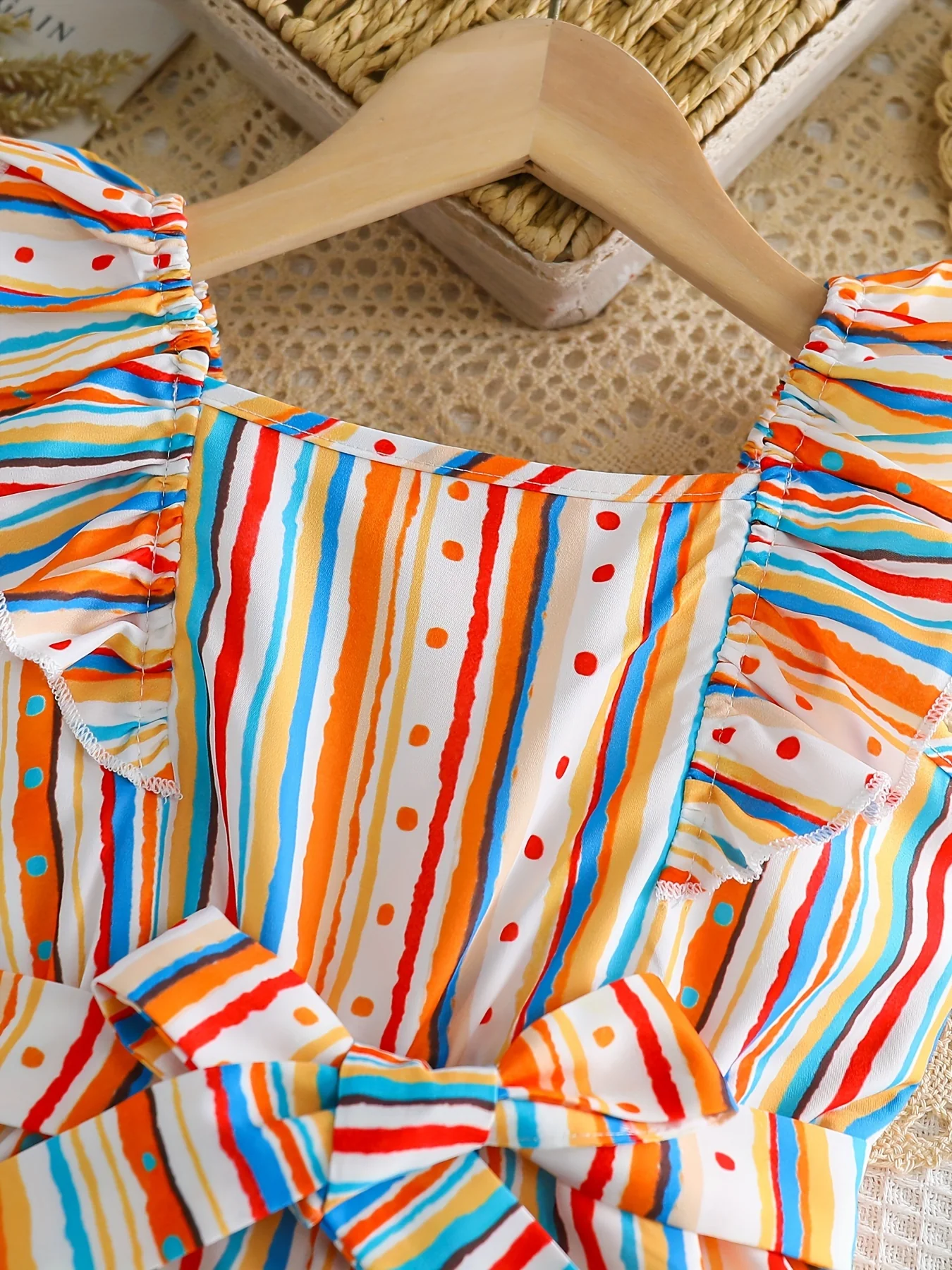 Combinaison sans manches à volants rayés pour filles dans le style bohème – Image 3