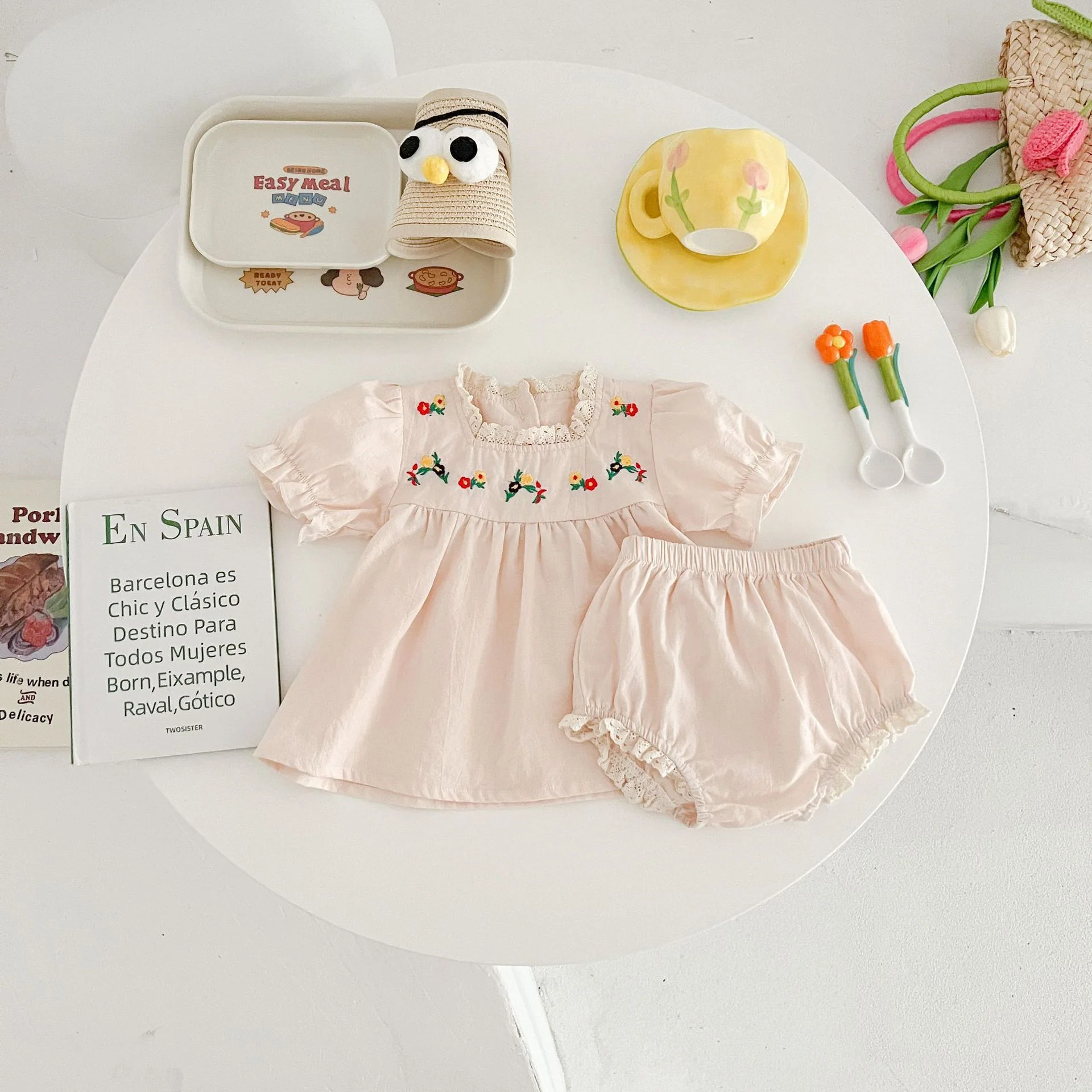 Ensemble d'été 2 pièces brodé pour bébé fille – Image 2