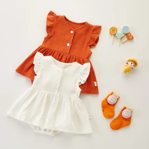 Petite robe d'été pour bébé