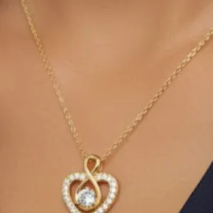 Collier avec pendentif Cœur Infini